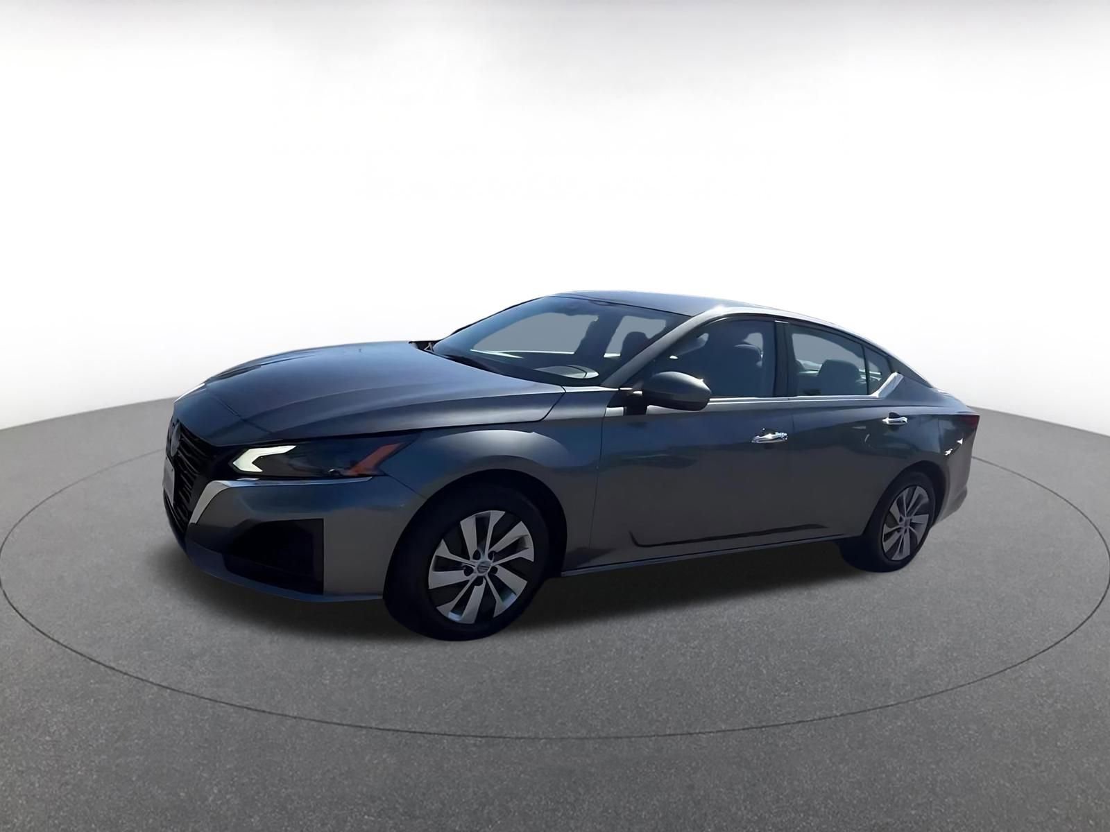 Thumbnail: 2023 Nissan Altima - 9