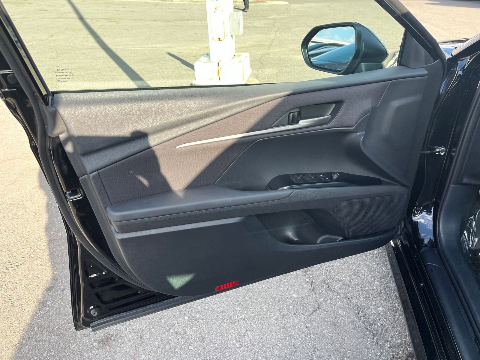 Thumbnail: 2025 Toyota Camry - 20