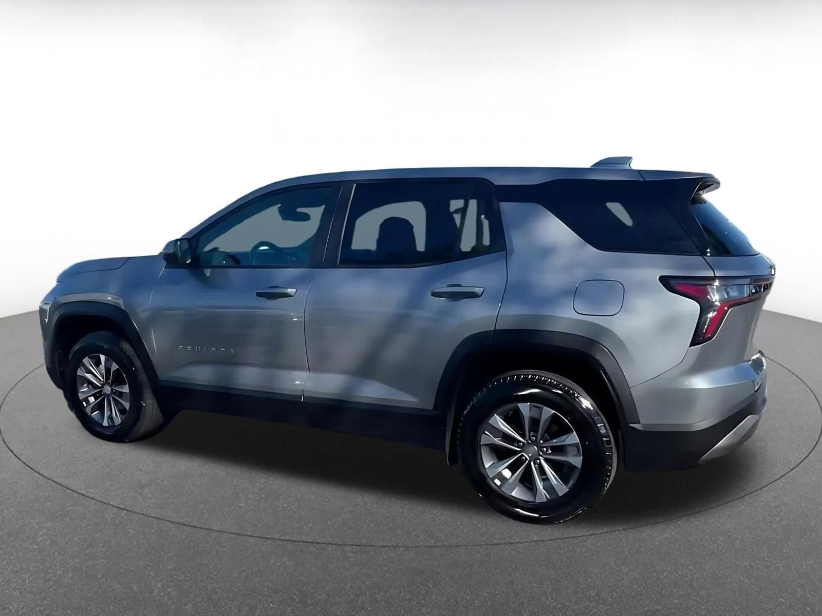 Thumbnail: 2025 Chevrolet Equinox - 10