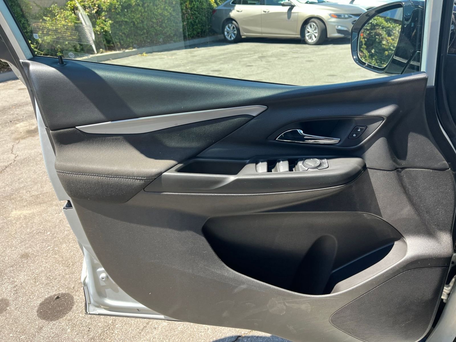 Thumbnail: 2023 Chevrolet Bolt EV - 20