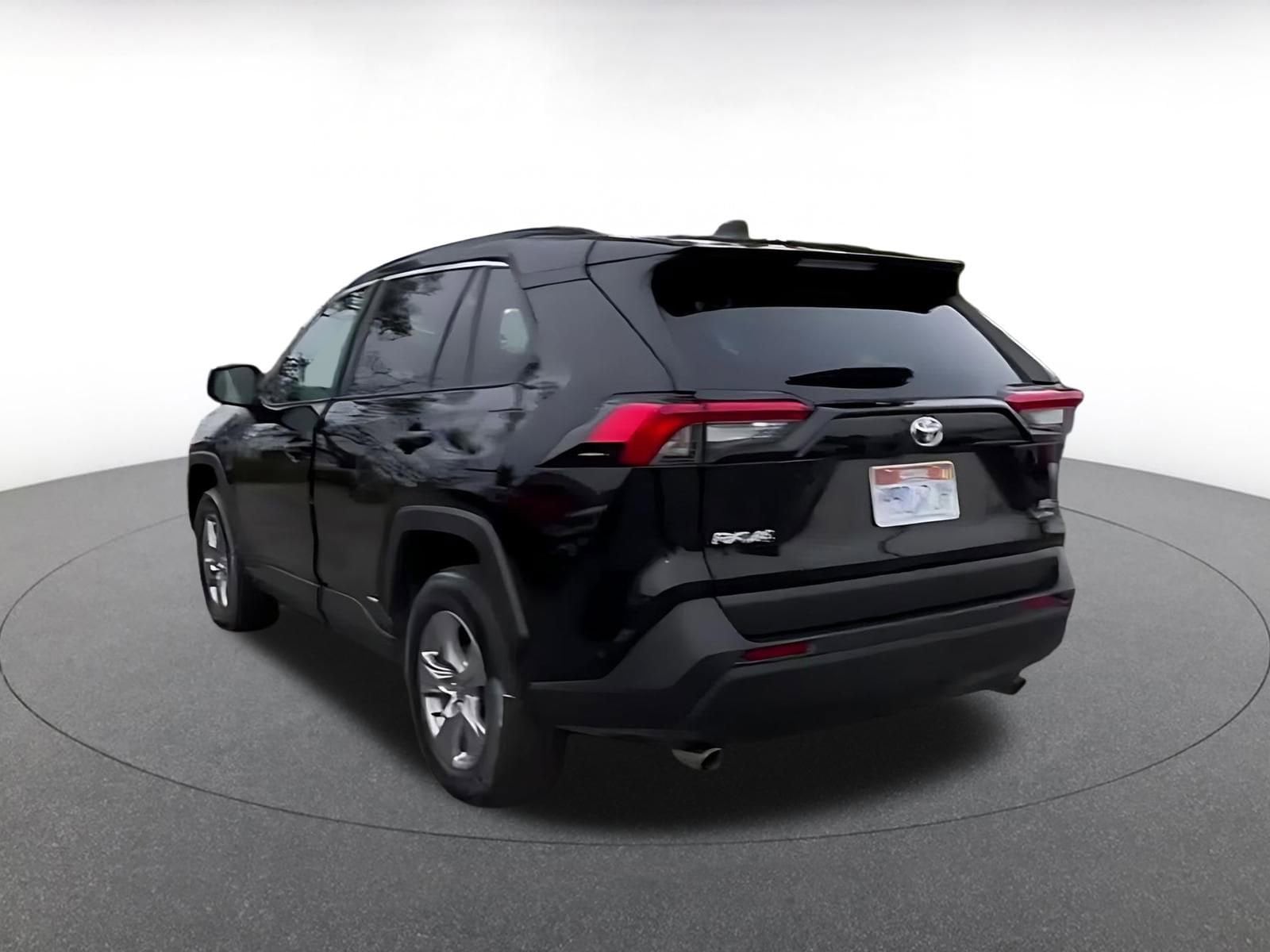 Thumbnail: 2025 Toyota RAV4 - 11