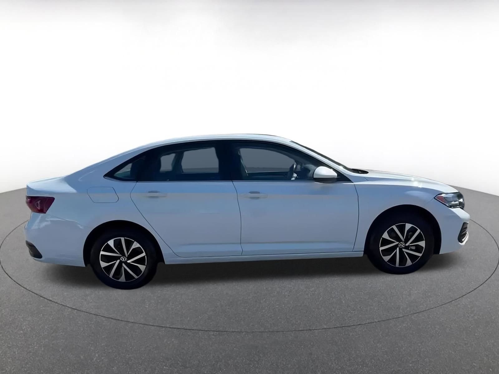 Thumbnail: 2024 Volkswagen Jetta - 13