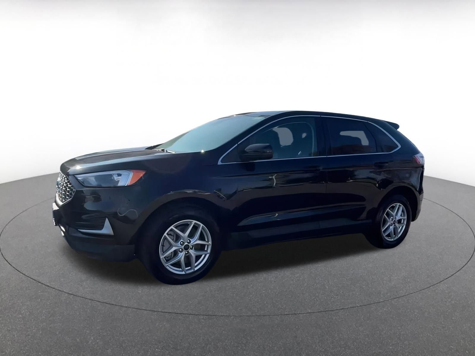Thumbnail: 2023 Ford Edge - 8