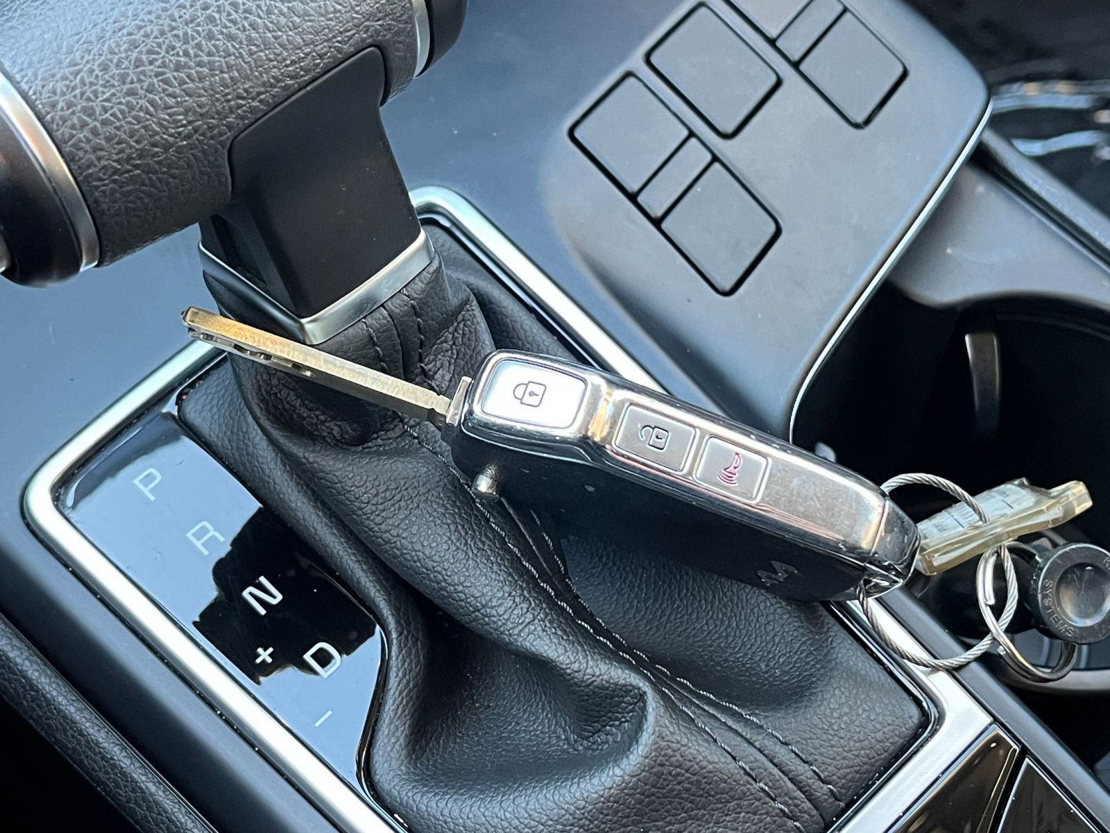 Thumbnail: 2025 Kia Sportage - 21