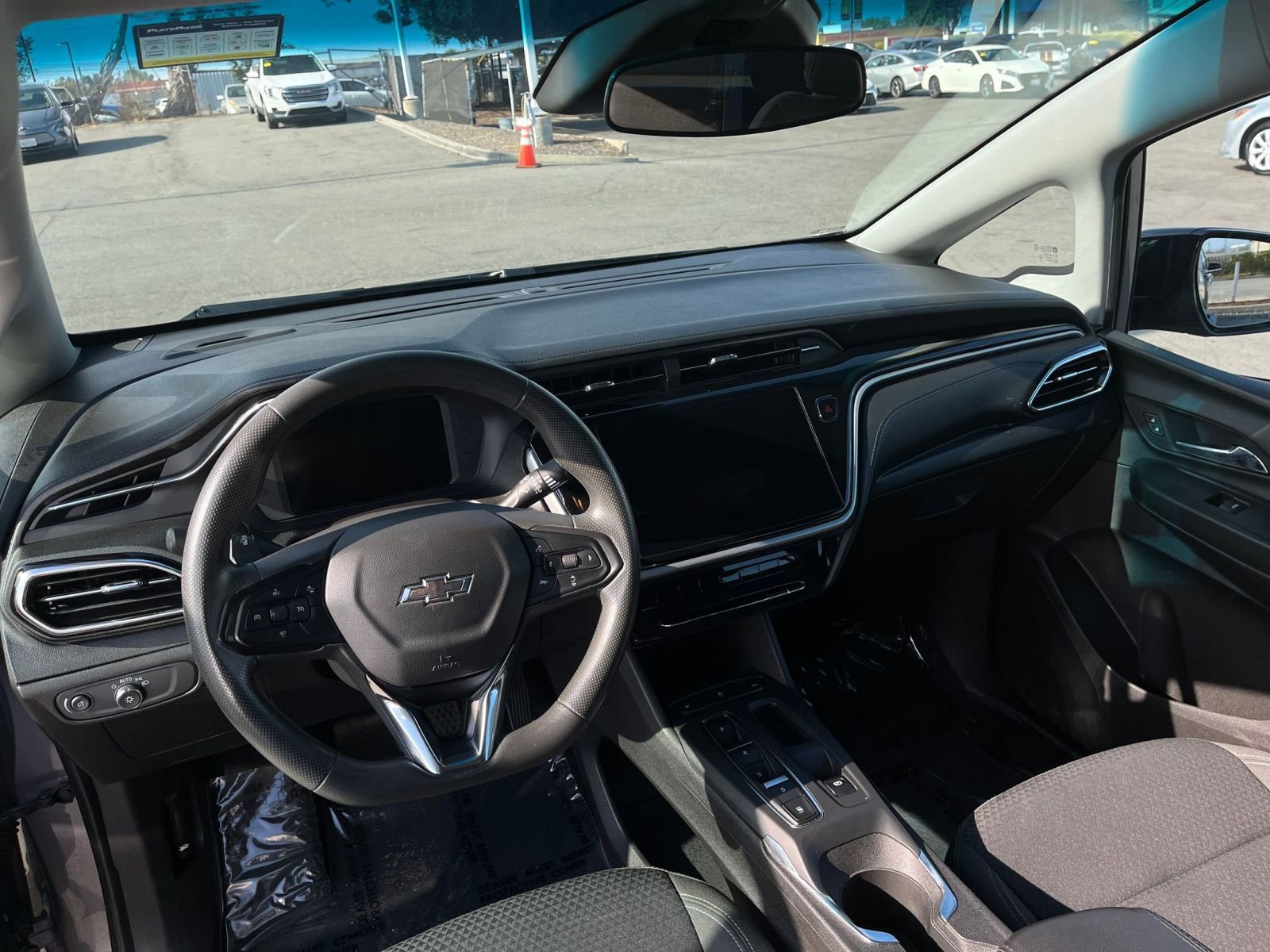 Thumbnail: 2023 Chevrolet Bolt EV - 32