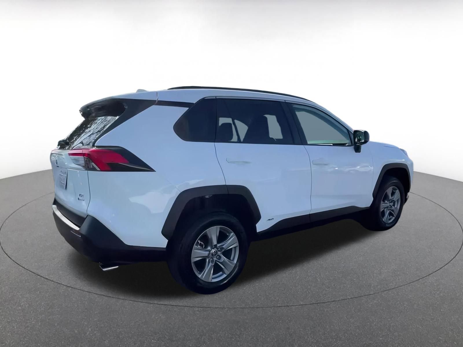 Thumbnail: 2025 Toyota RAV4 - 15
