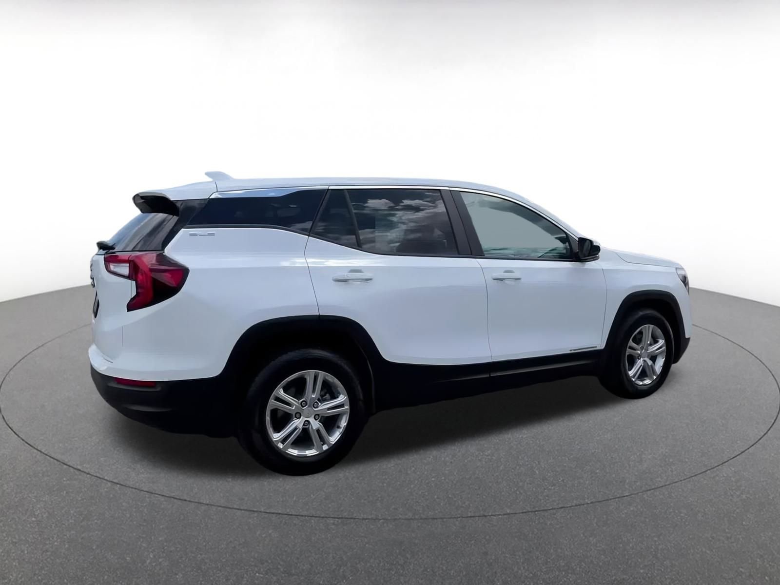 Thumbnail: 2024 GMC Terrain - 15