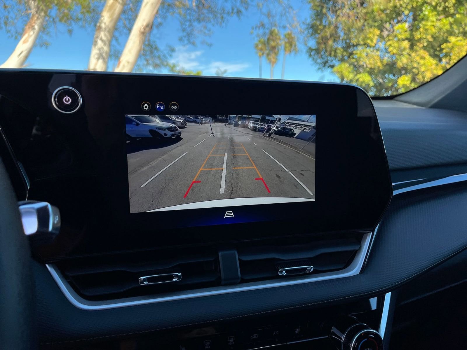 Thumbnail: 2025 Chevrolet Equinox - 17