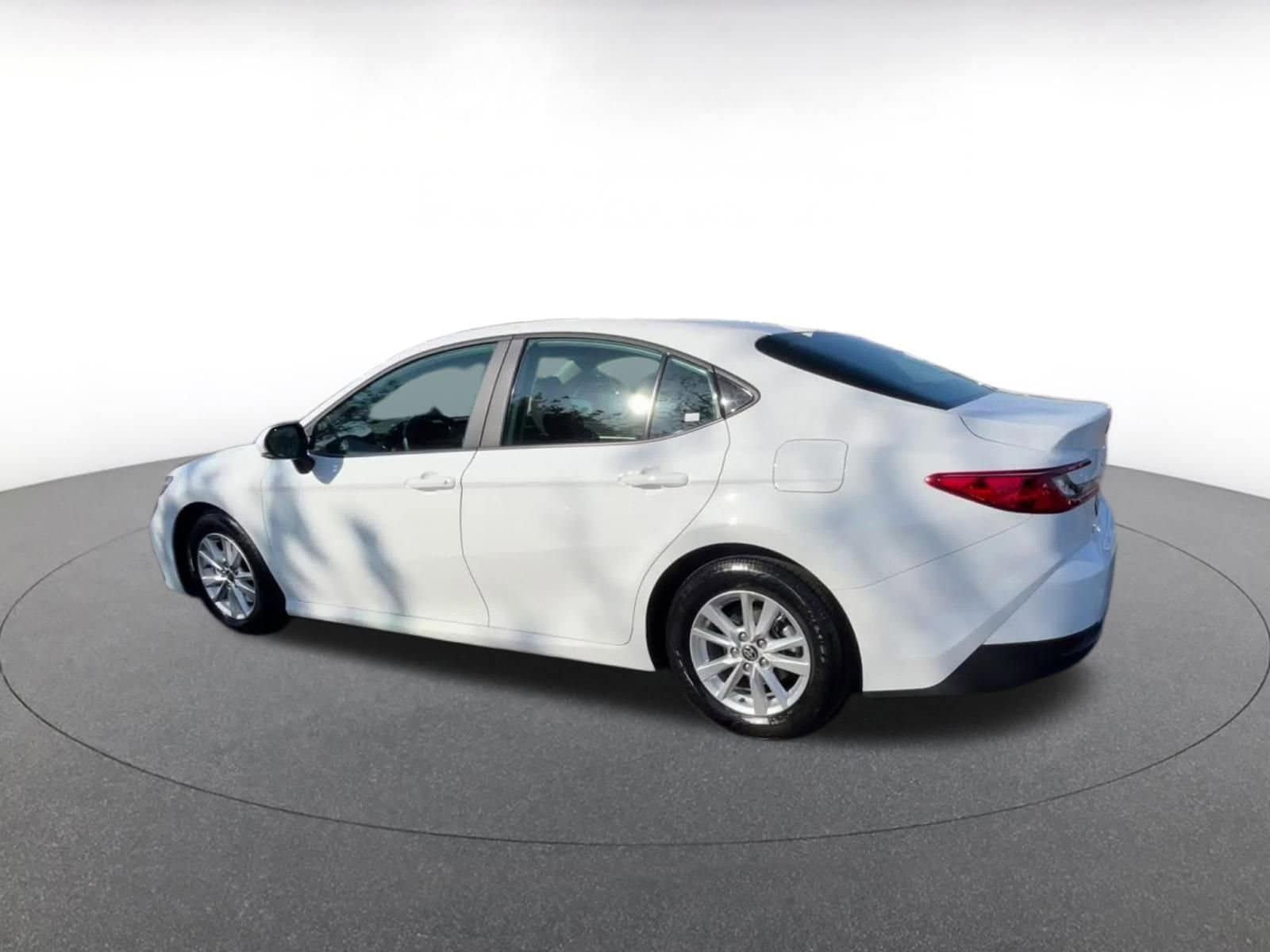 Thumbnail: 2025 Toyota Camry - 10