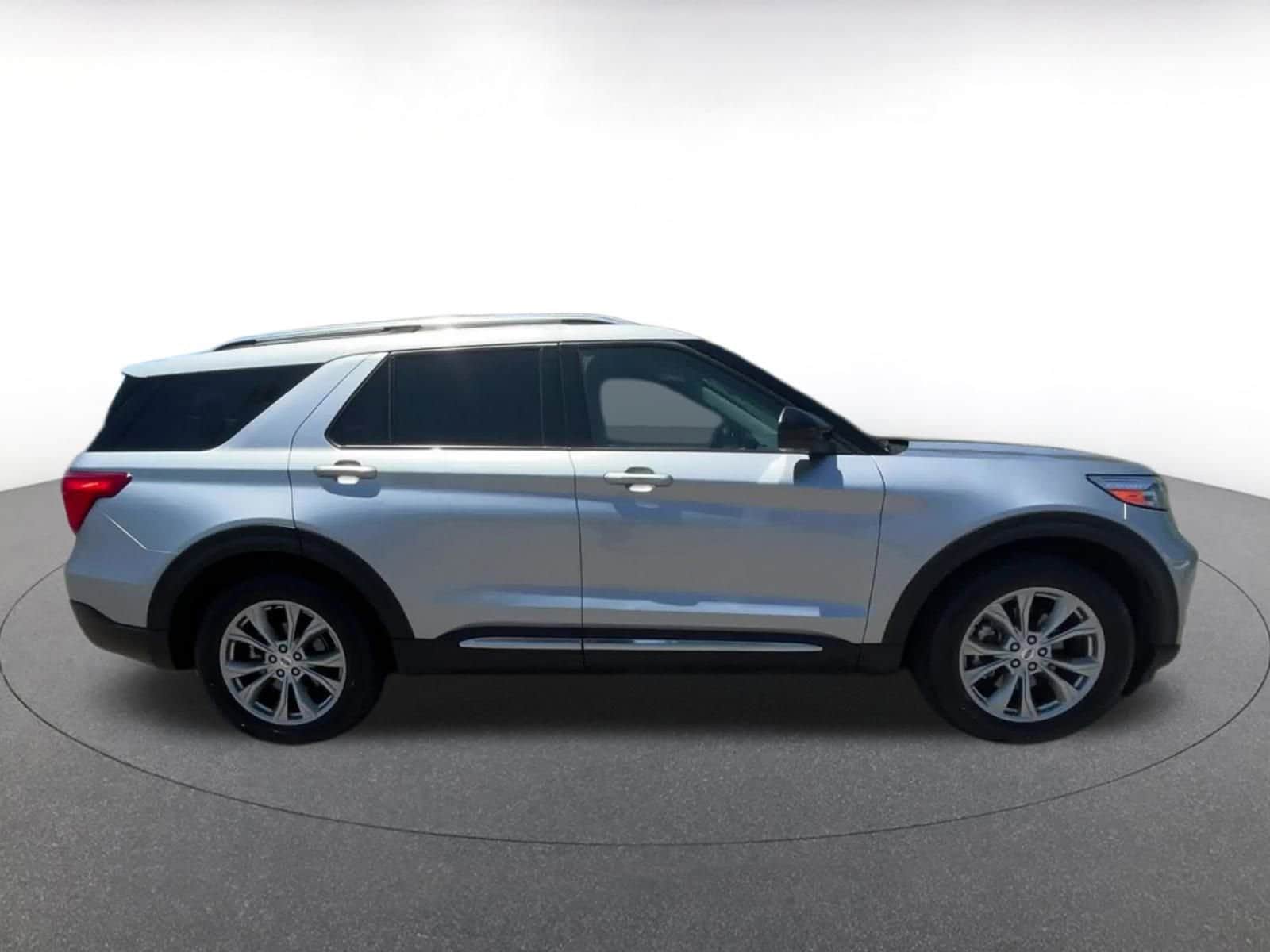Thumbnail: 2023 Ford Explorer - 16