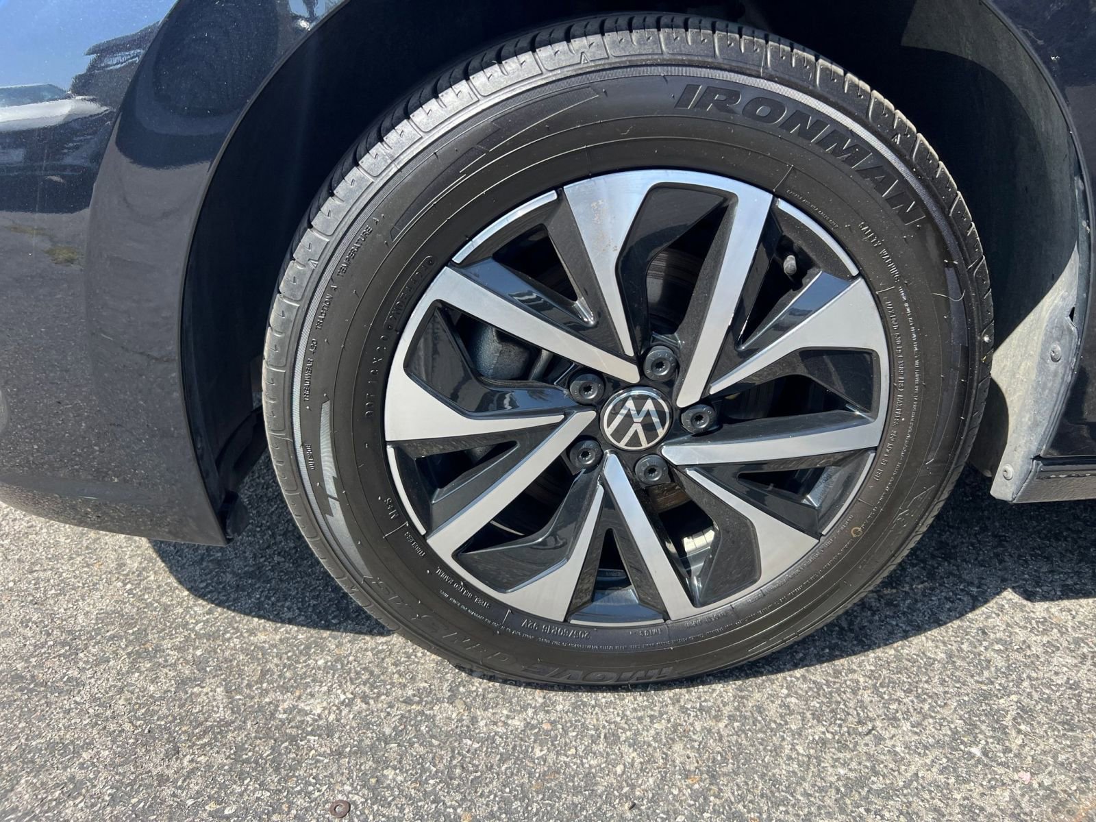 Thumbnail: 2024 Volkswagen Jetta - 35