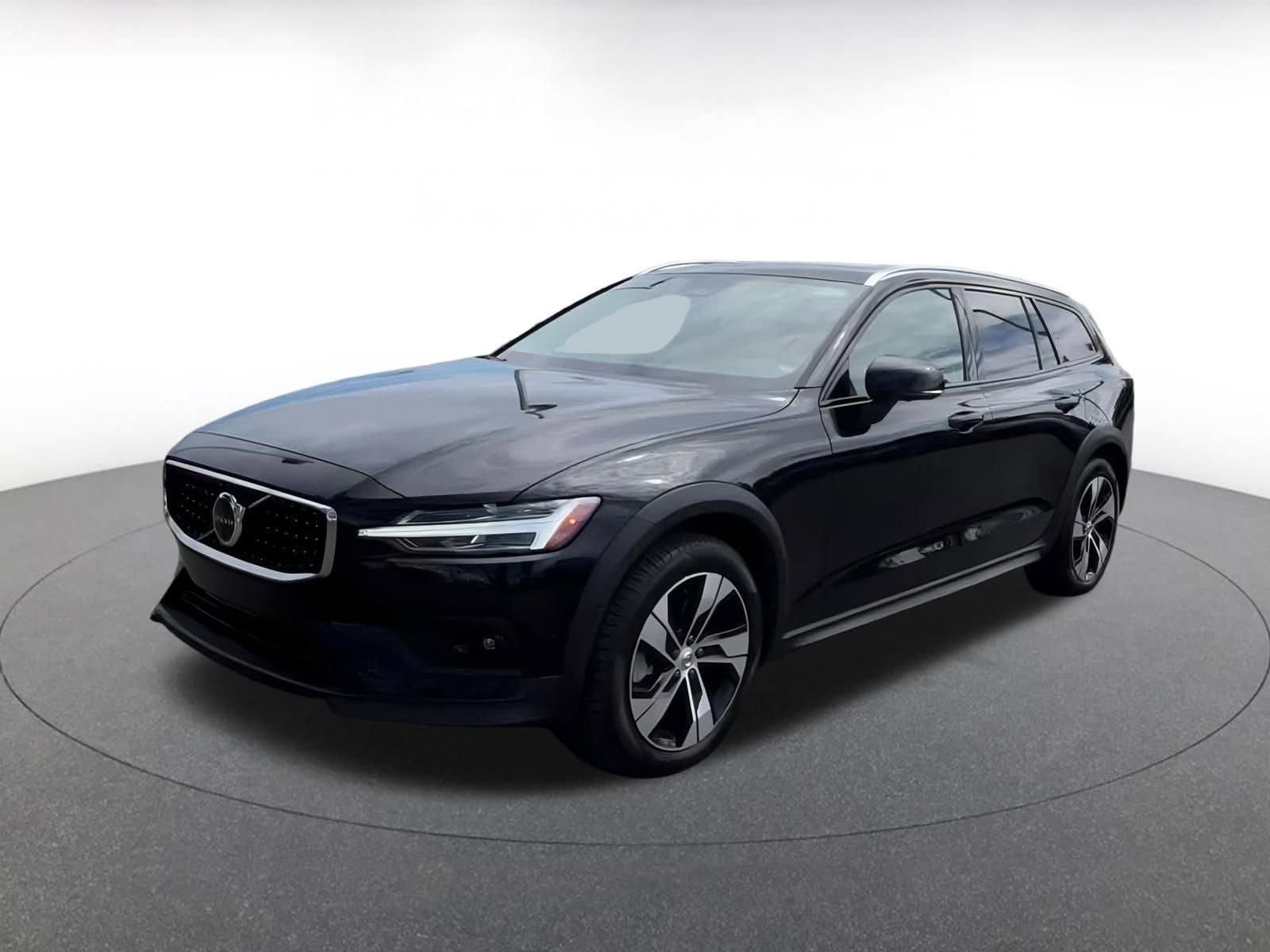 Thumbnail: 2025 Volvo S60 - 7