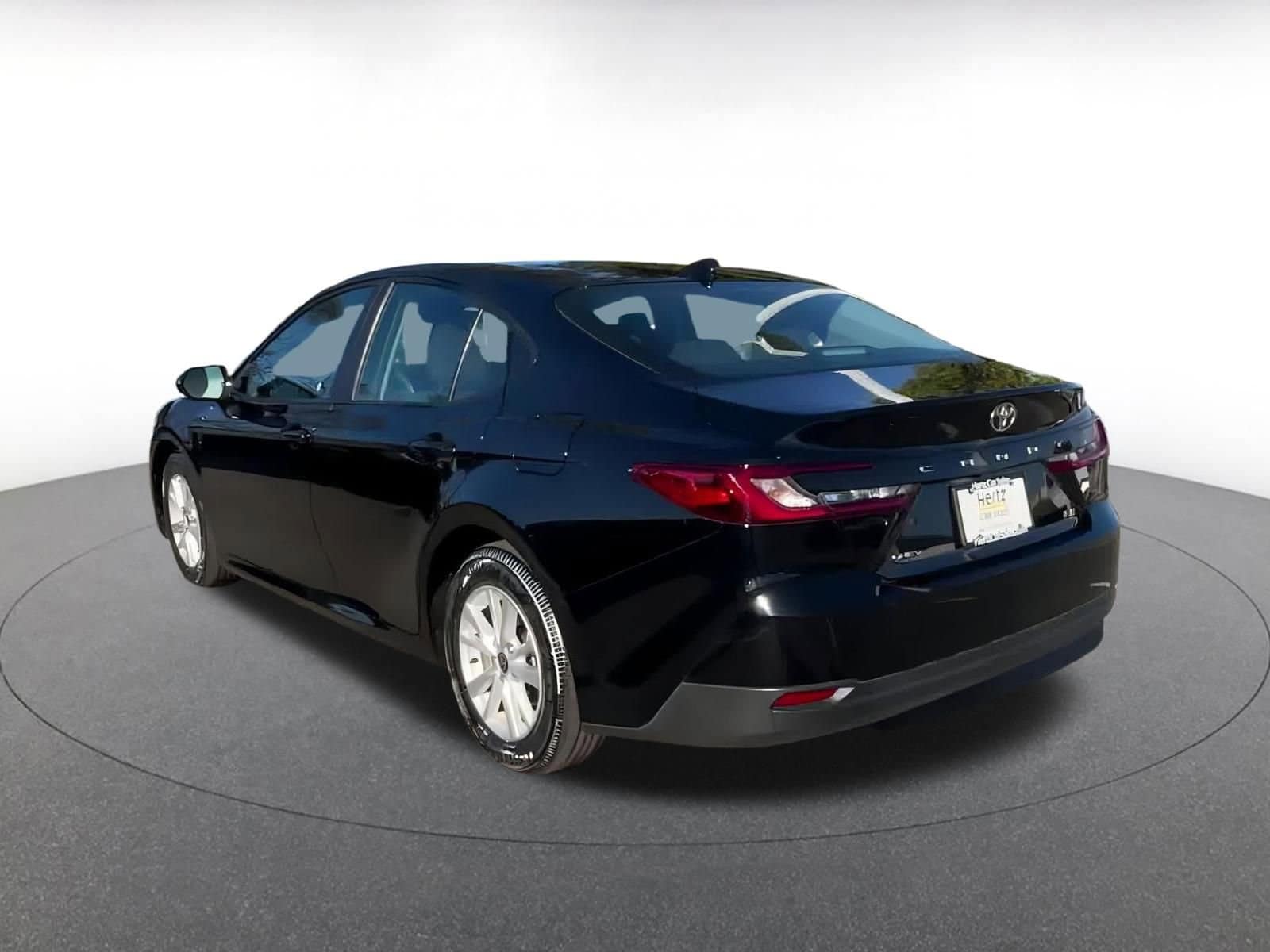 Thumbnail: 2025 Toyota Camry - 11