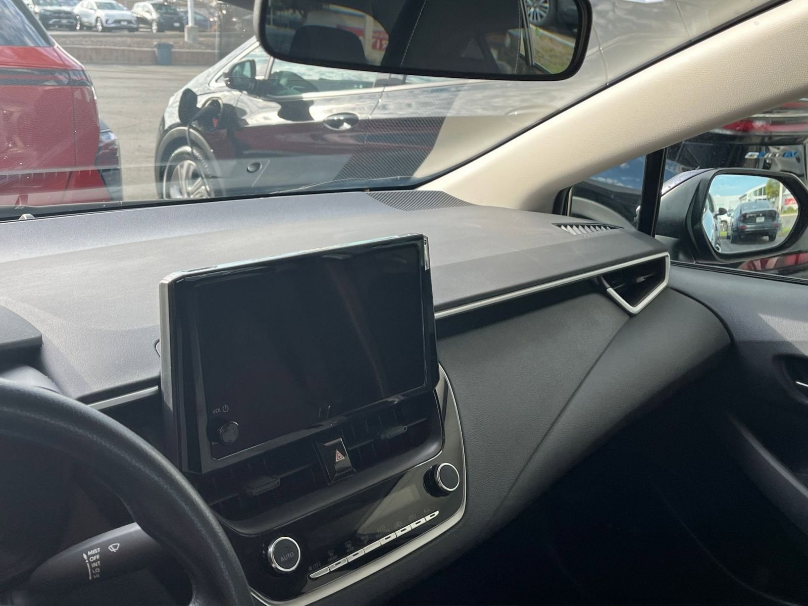 Thumbnail: 2025 Toyota Corolla - 35
