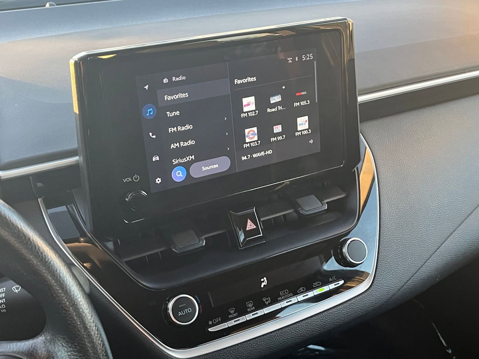 Thumbnail: 2025 Toyota Corolla - 17