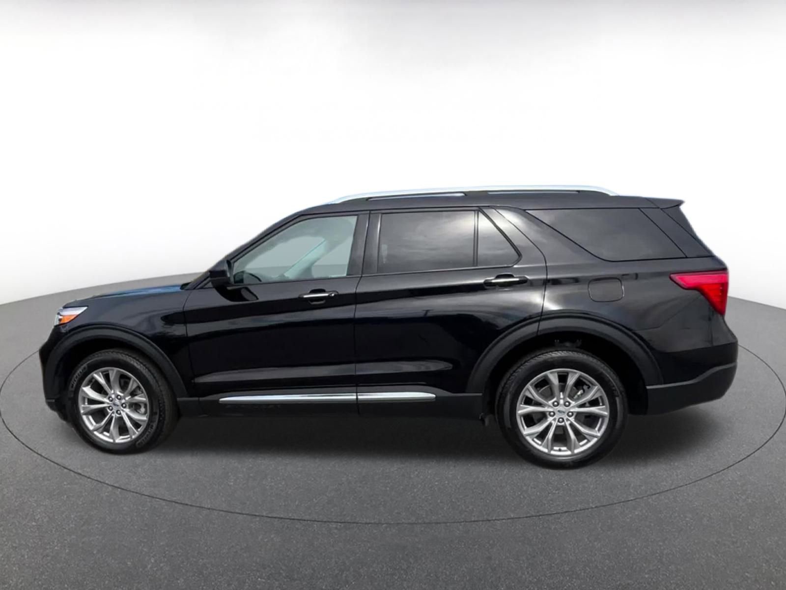 Thumbnail: 2024 Ford Explorer - 9