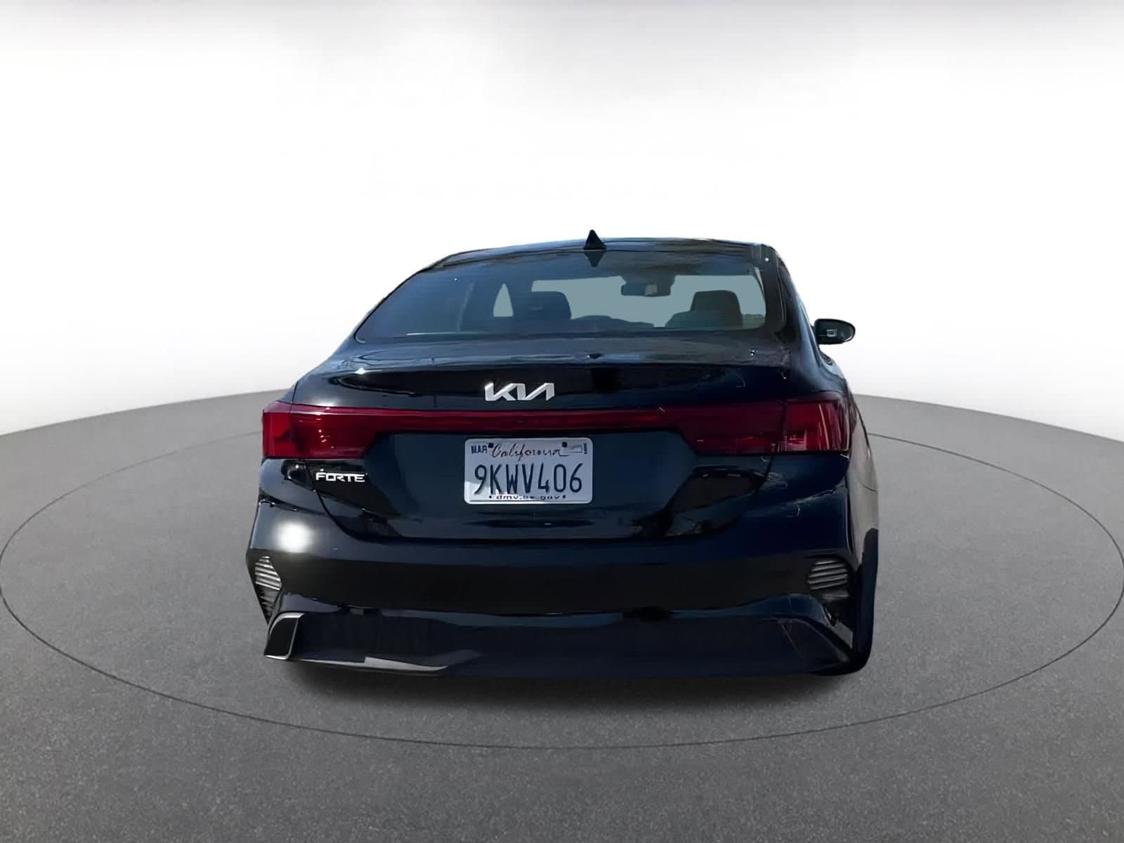 Thumbnail: 2024 Kia Forte - 10