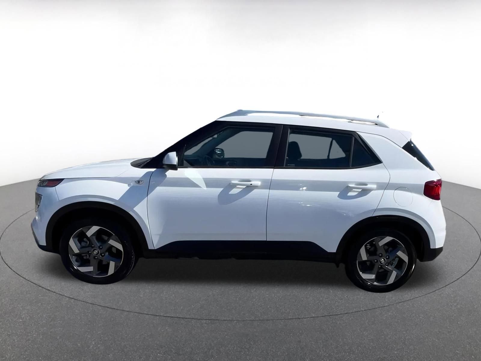 Thumbnail: 2025 Hyundai Venue - 9