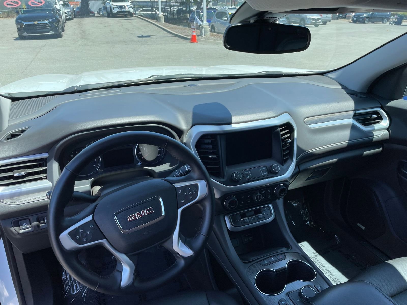 2023 GMC Acadia SLT 28