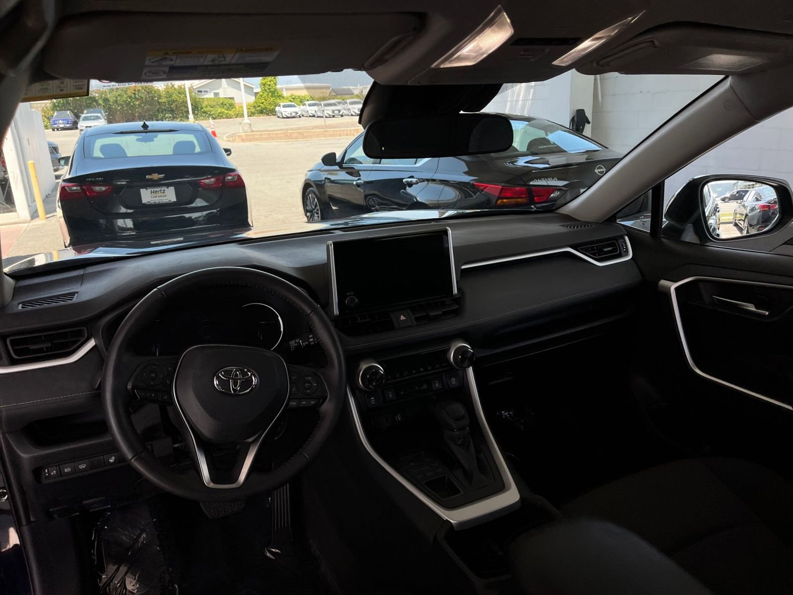 Thumbnail: 2024 Toyota RAV4 - 28