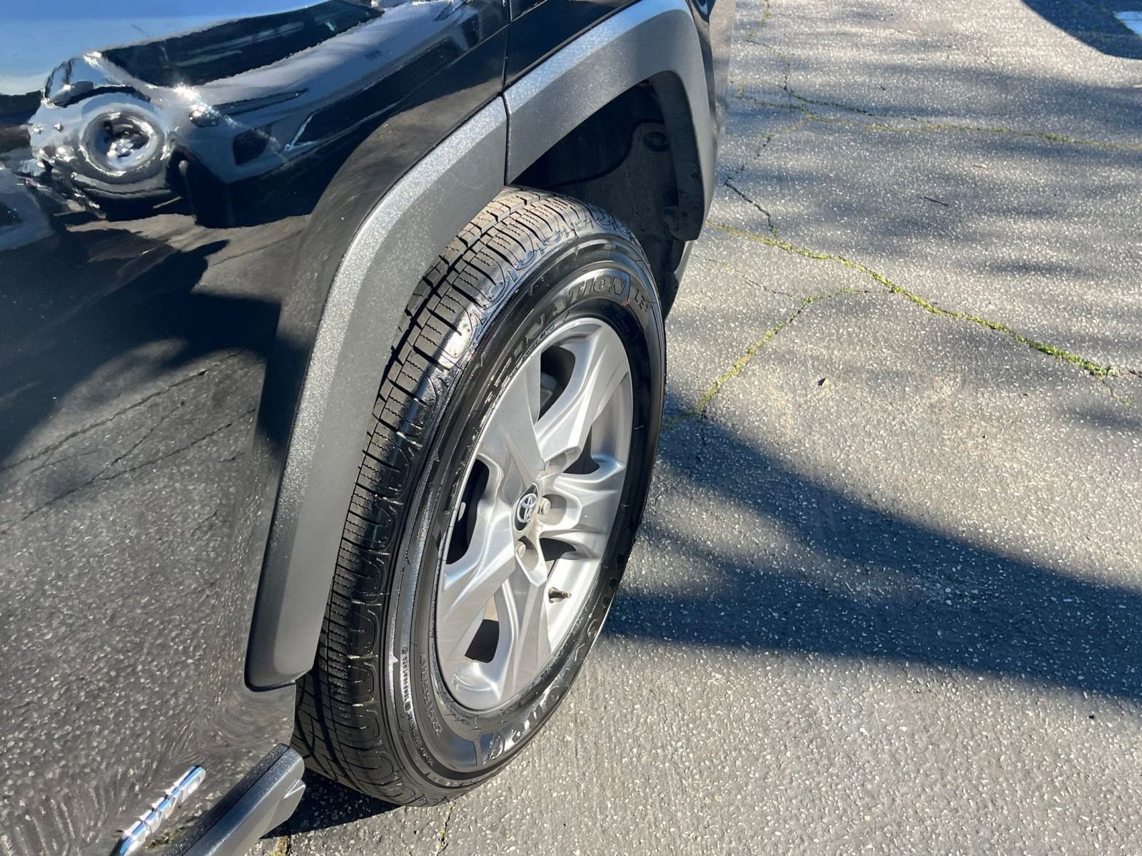 Thumbnail: 2025 Toyota RAV4 - 30