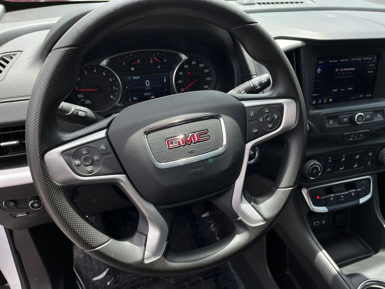 Thumbnail: 2024 GMC Terrain - 28