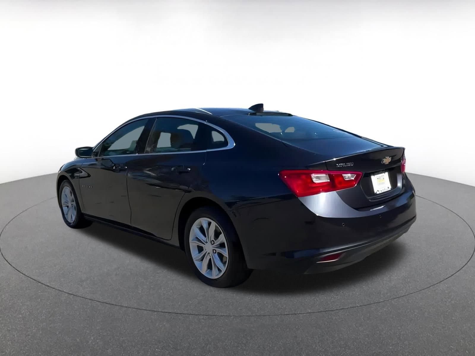 Thumbnail: 2023 Chevrolet Malibu - 8
