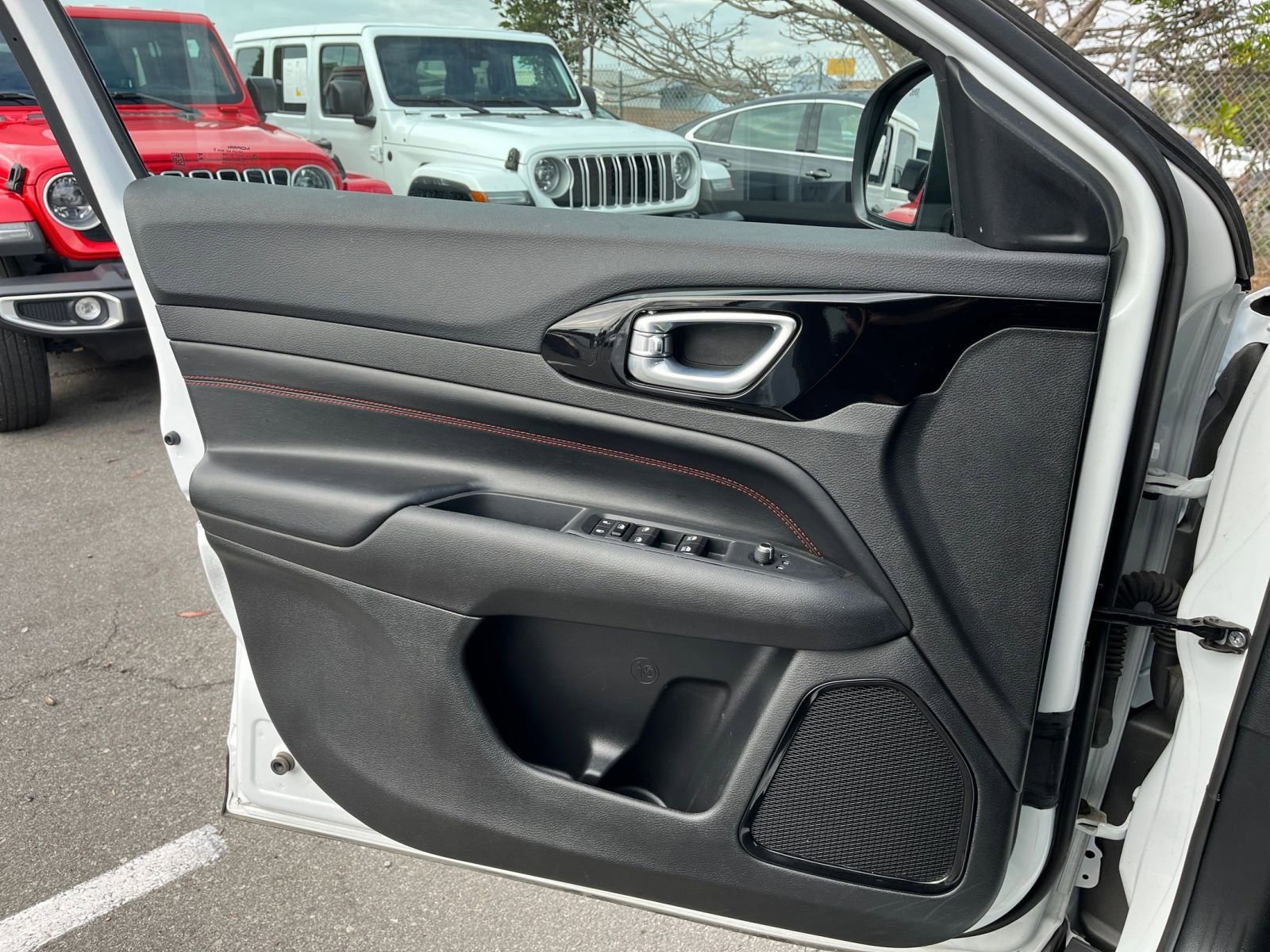 Thumbnail: 2025 Jeep Compass - 20