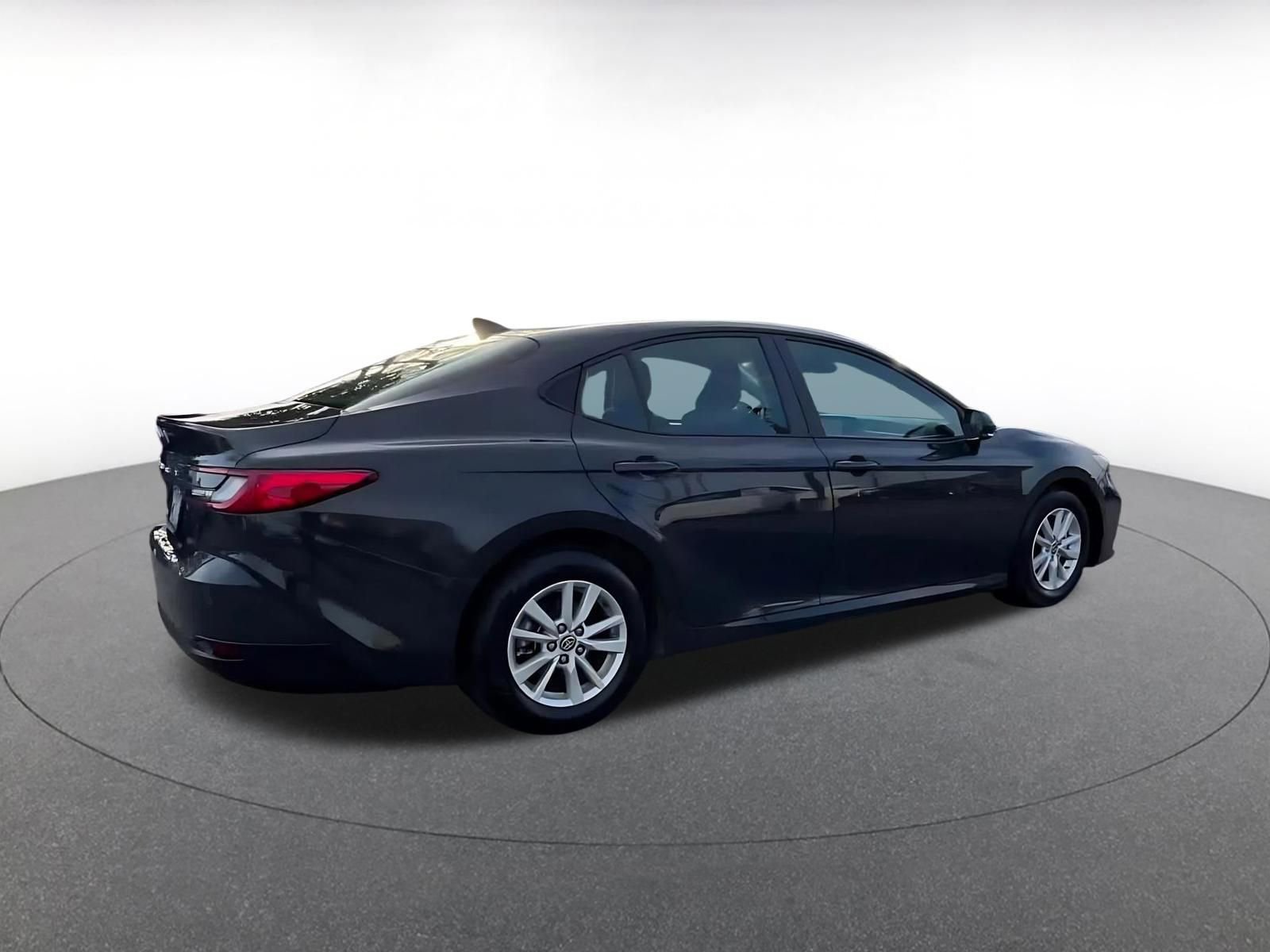 Thumbnail: 2025 Toyota Camry - 15