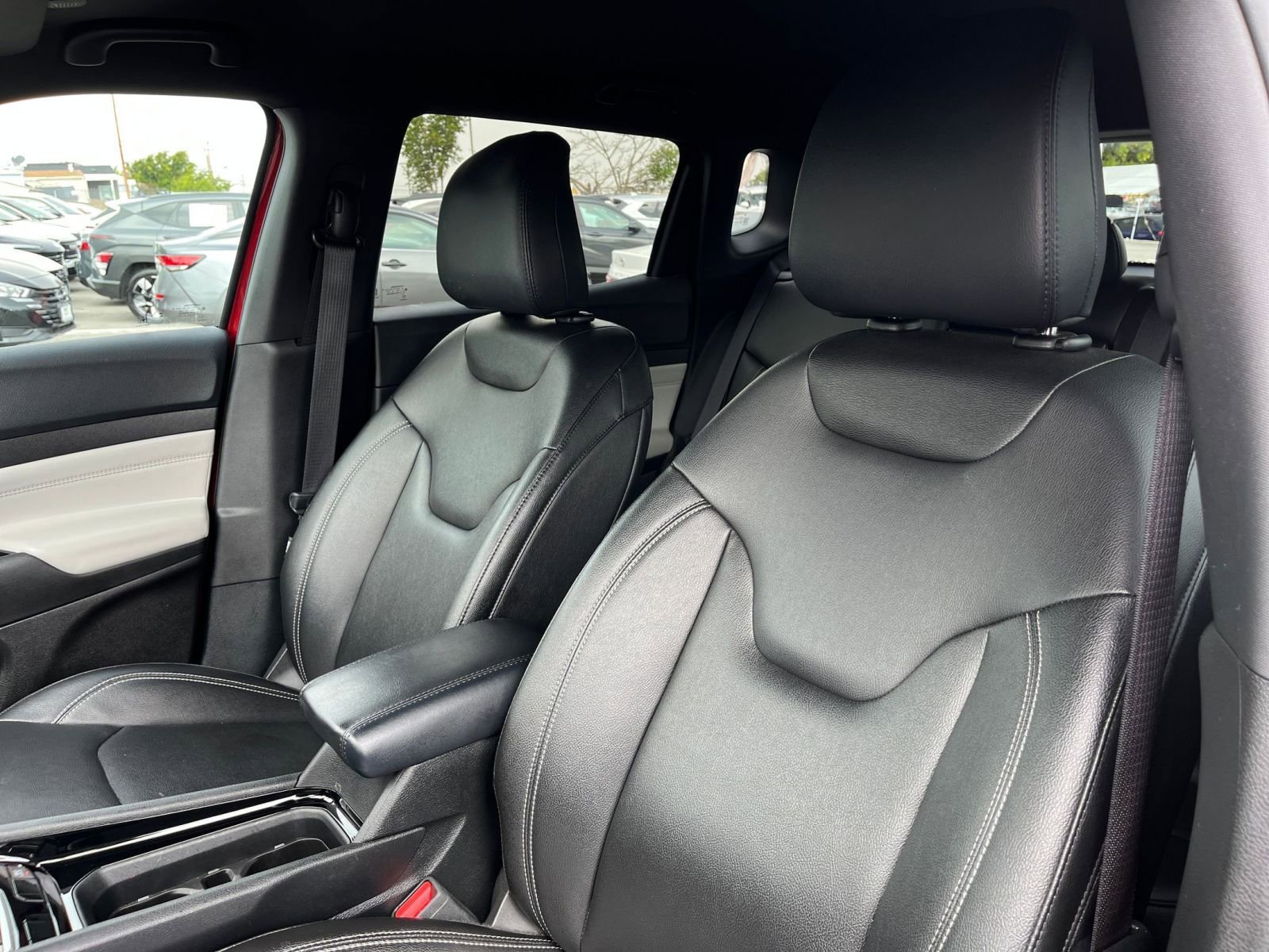 Thumbnail: 2025 Jeep Compass - 28