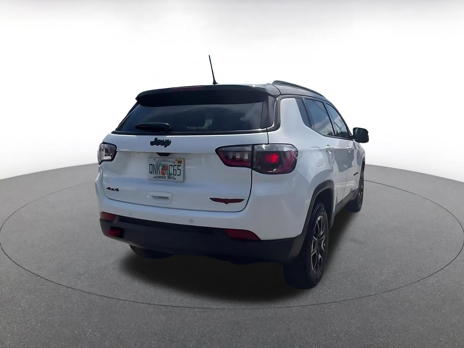 Thumbnail: 2025 Jeep Compass - 14