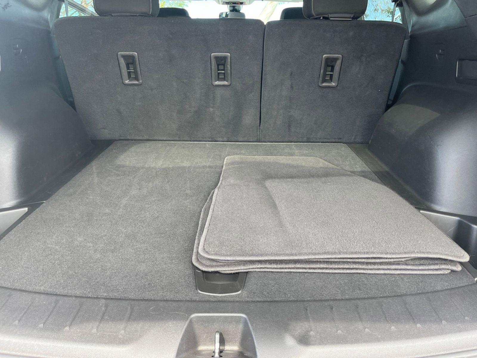 Thumbnail: 2025 Chevrolet Blazer - 32