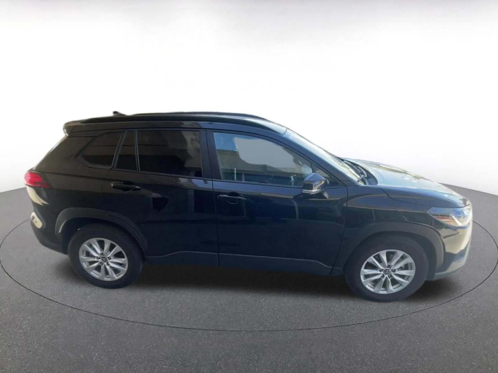 Thumbnail: 2025 Toyota Corolla Cross - 16