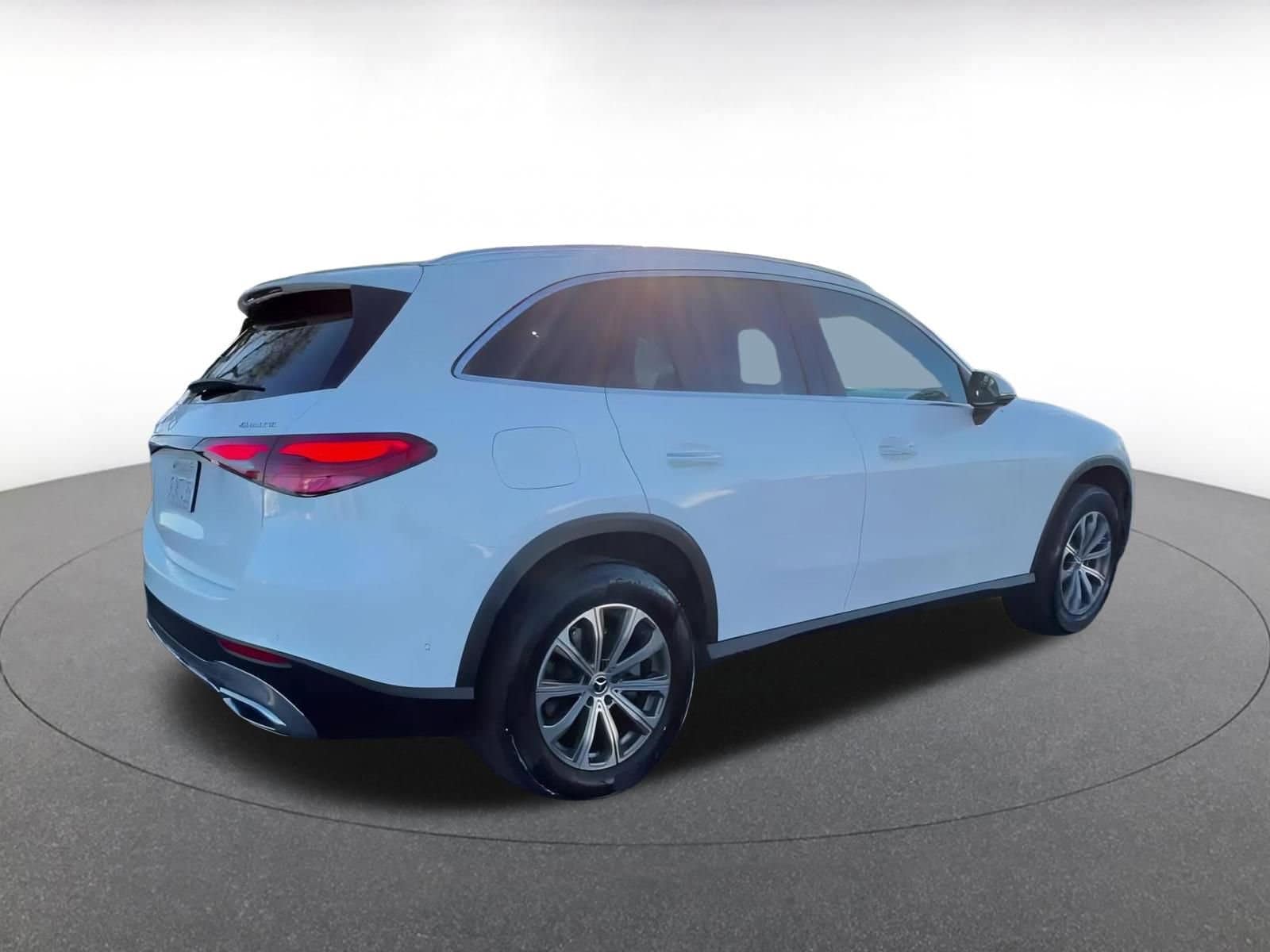 Thumbnail: 2024 Mercedes-Benz GLC - 15