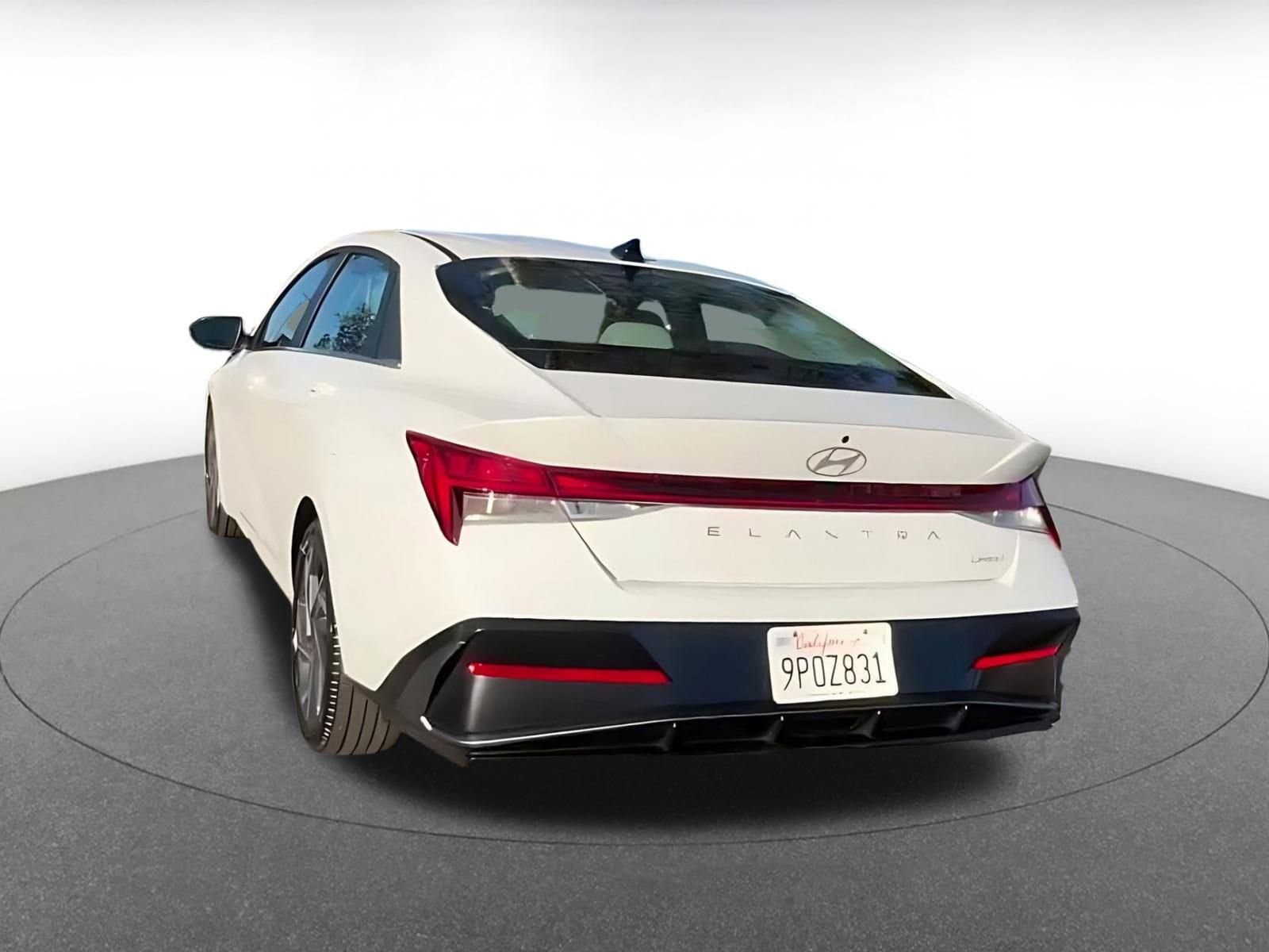 Thumbnail: 2025 Hyundai Elantra - 12