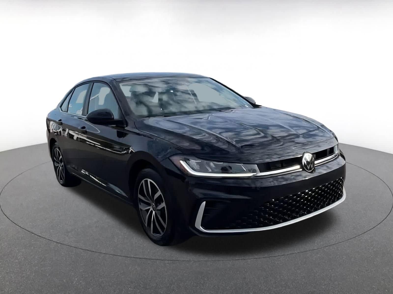 Thumbnail: 2025 Volkswagen Jetta - 3