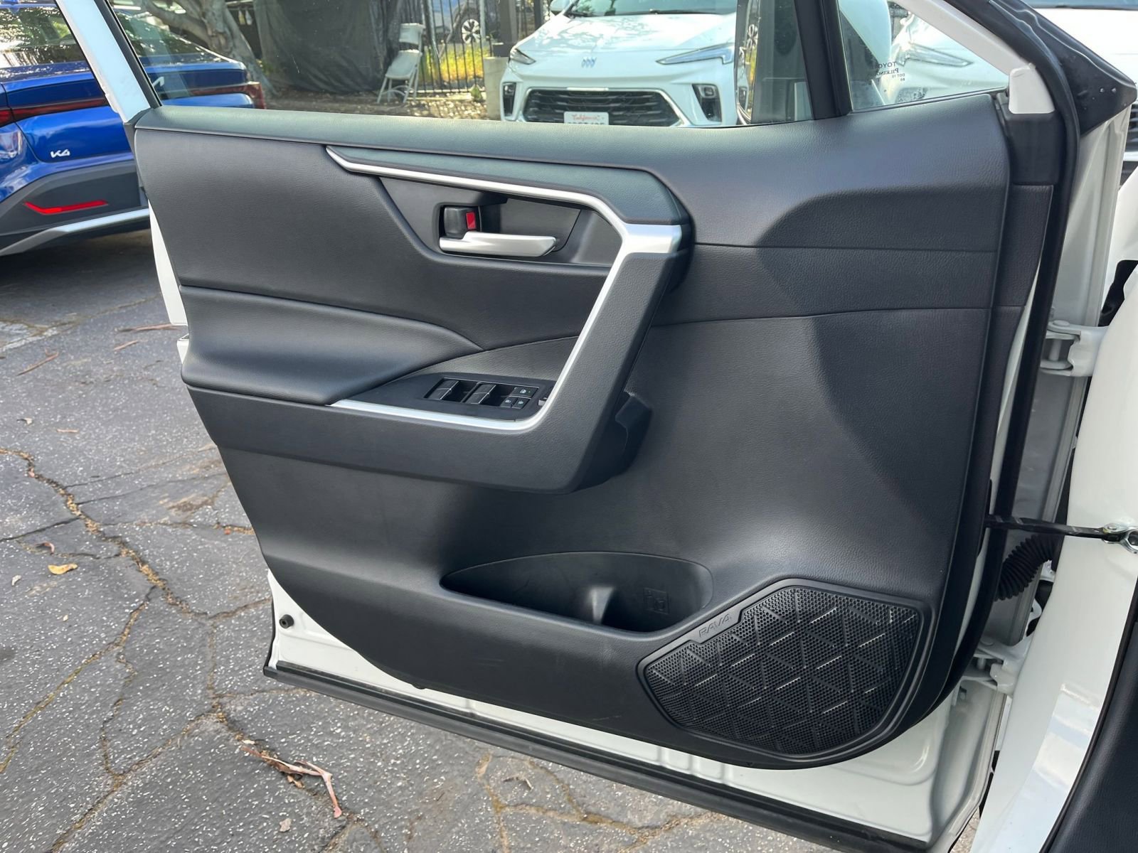 Thumbnail: 2025 Toyota RAV4 - 18