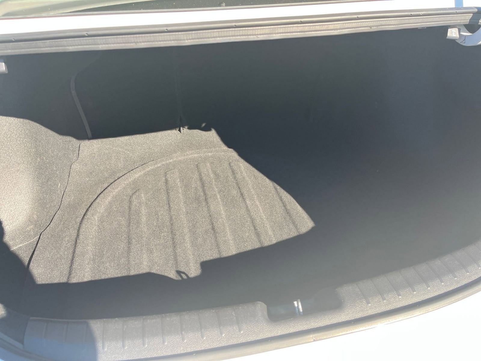 Thumbnail: 2023 Kia Forte - 31