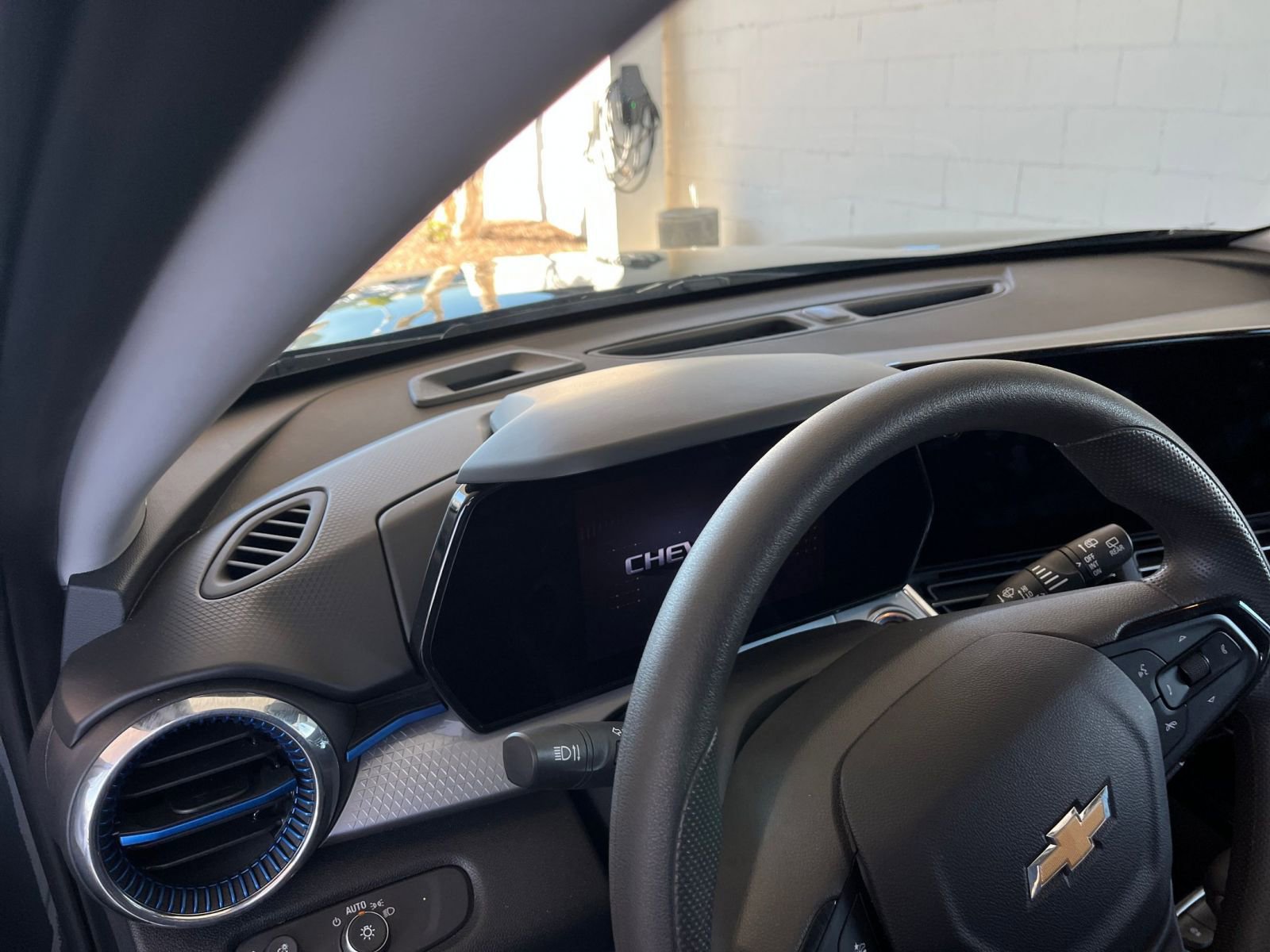 Thumbnail: 2025 Chevrolet Trax - 34