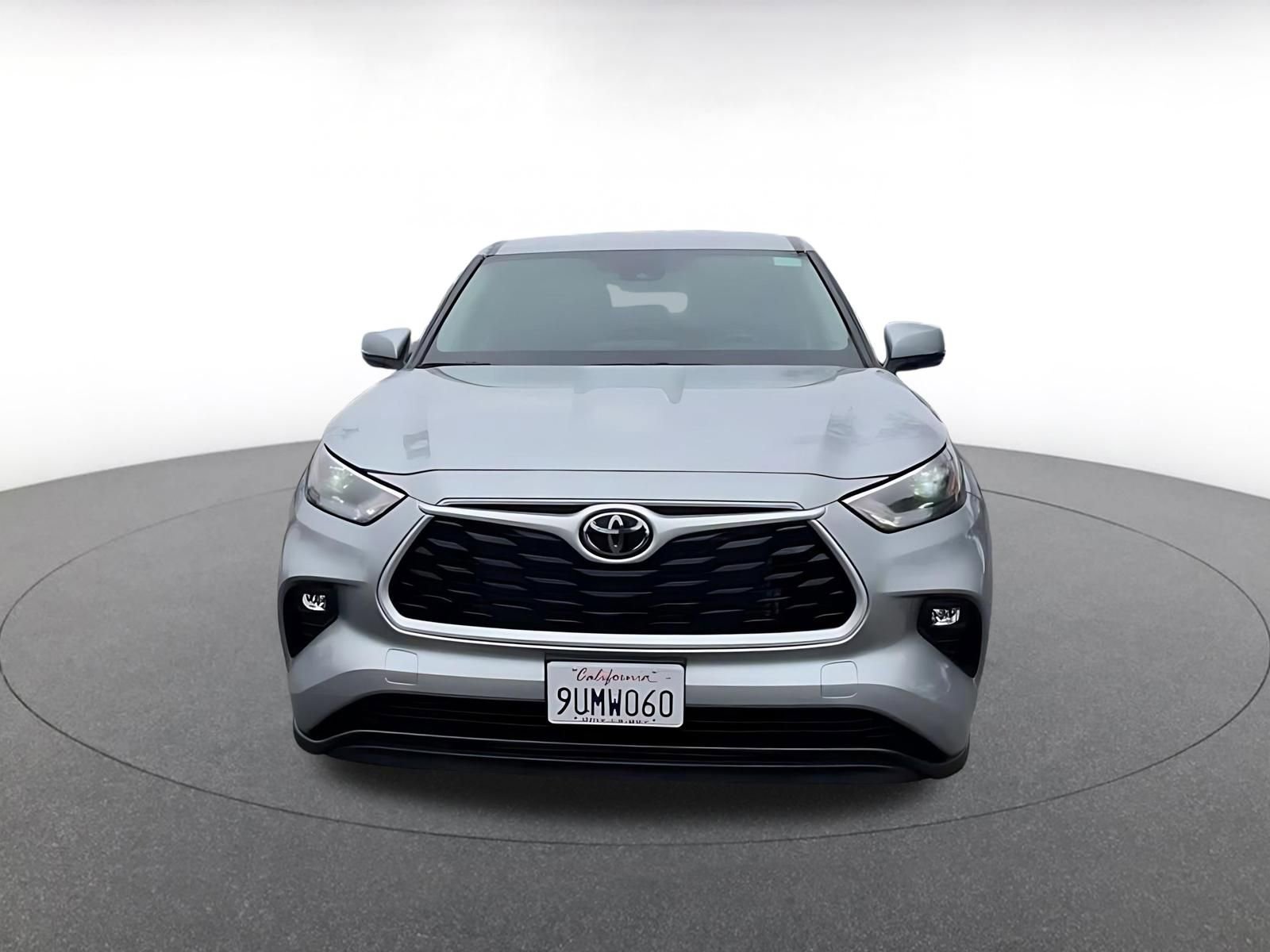Thumbnail: 2025 Toyota Highlander - 4