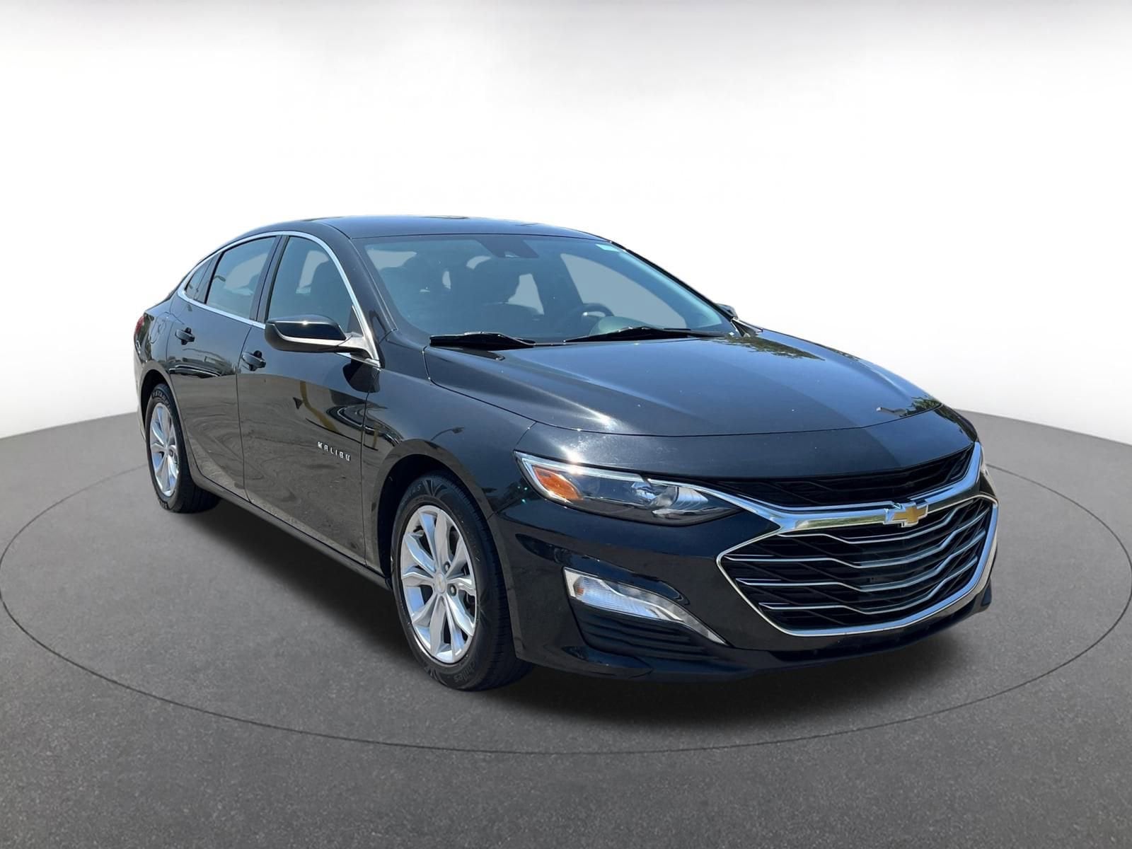 Thumbnail: 2023 Chevrolet Malibu - 1