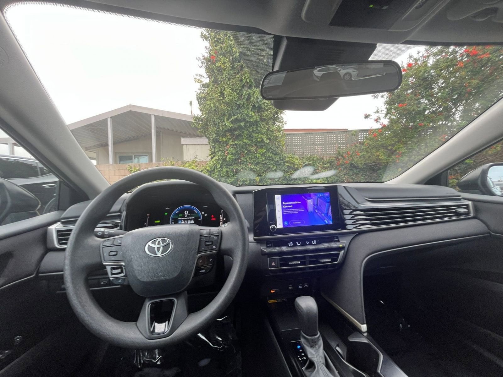 Thumbnail: 2025 Toyota Camry - 33