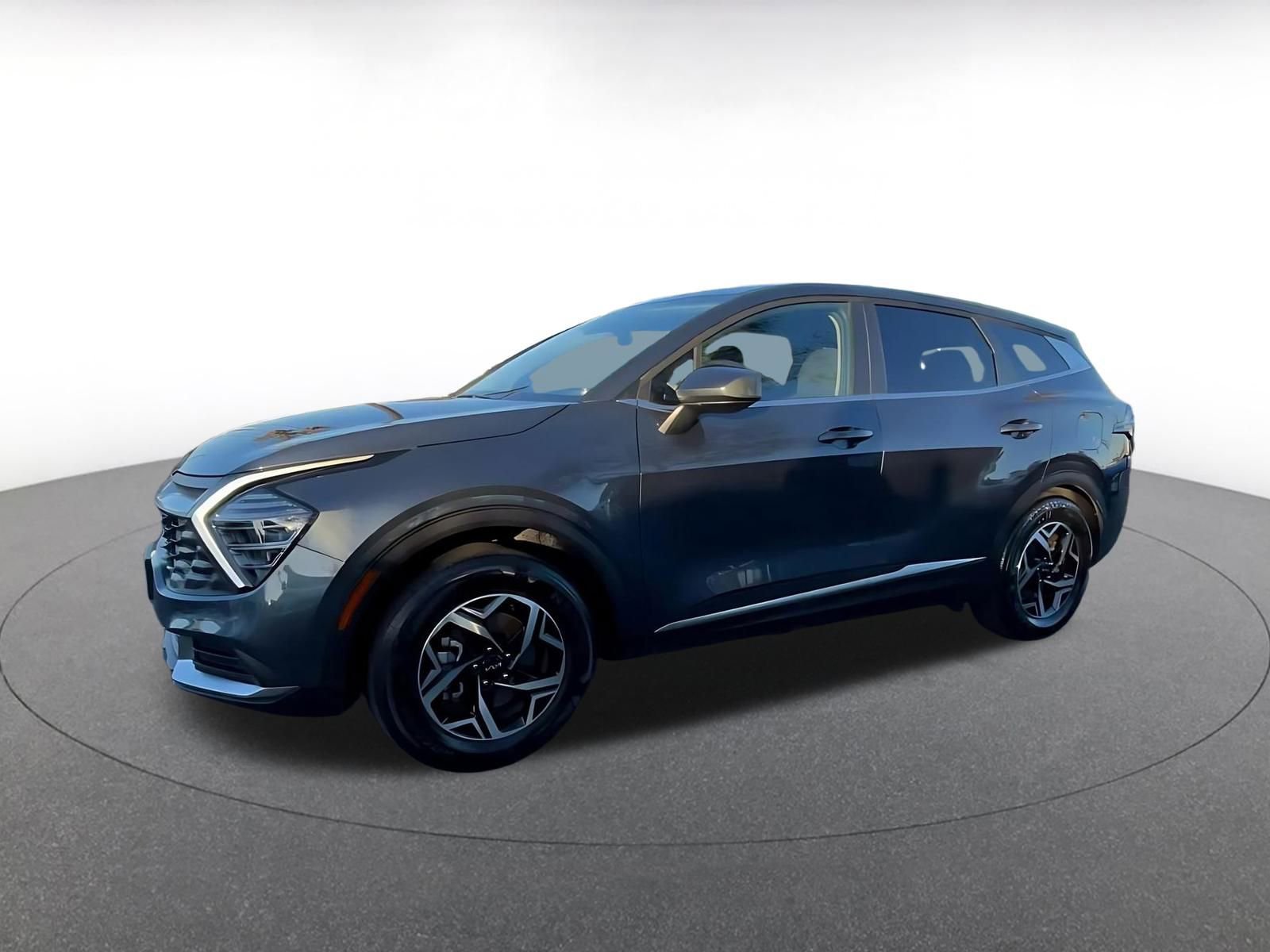 Thumbnail: 2025 Kia Sportage - 8