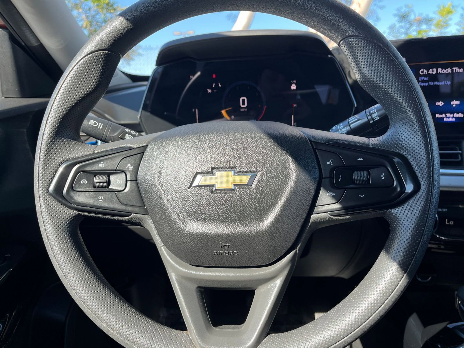 Thumbnail: 2025 Chevrolet Trax - 29