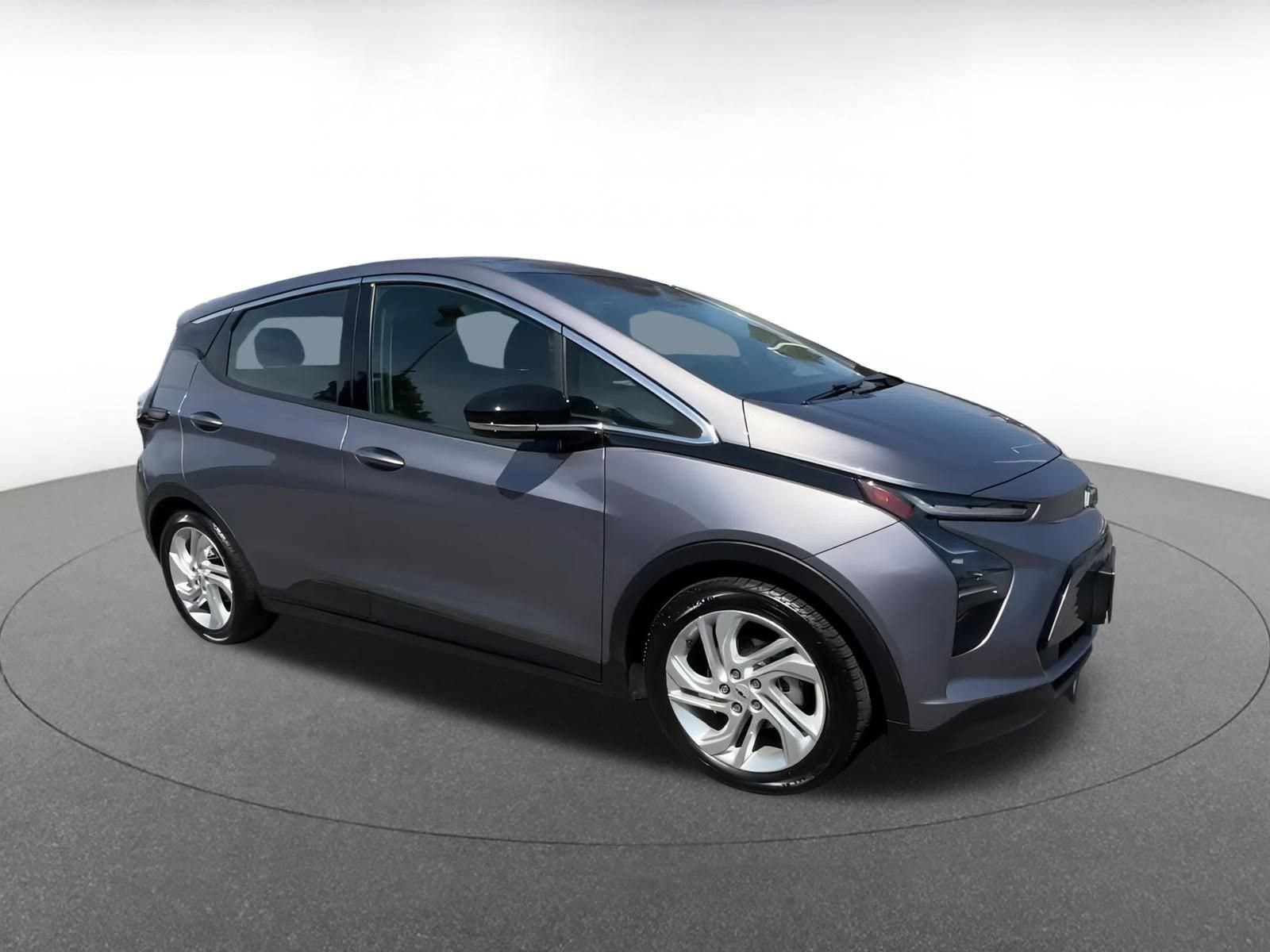 Thumbnail: 2023 Chevrolet Bolt EV - 2