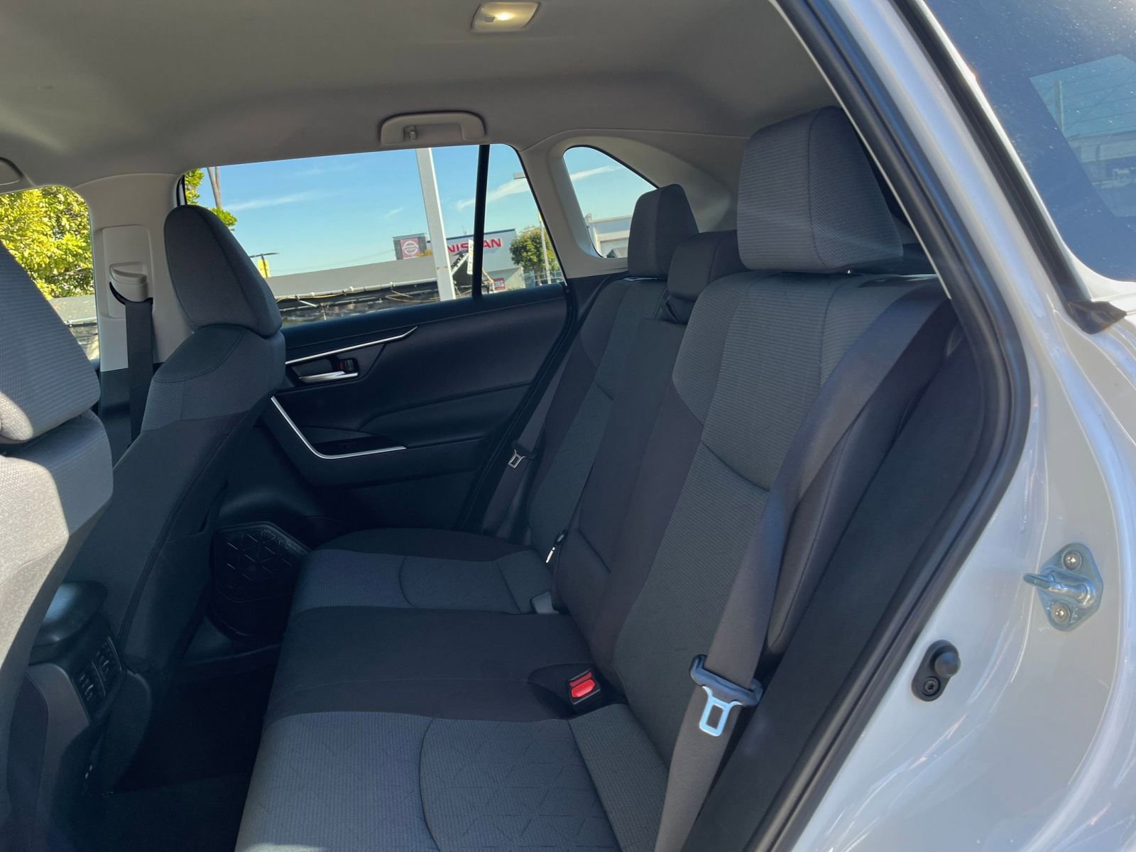 Thumbnail: 2025 Toyota RAV4 - 25