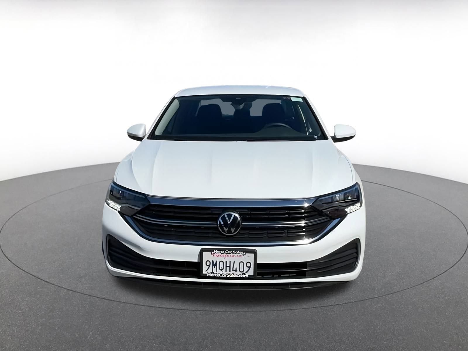 Thumbnail: 2024 Volkswagen Jetta - 4