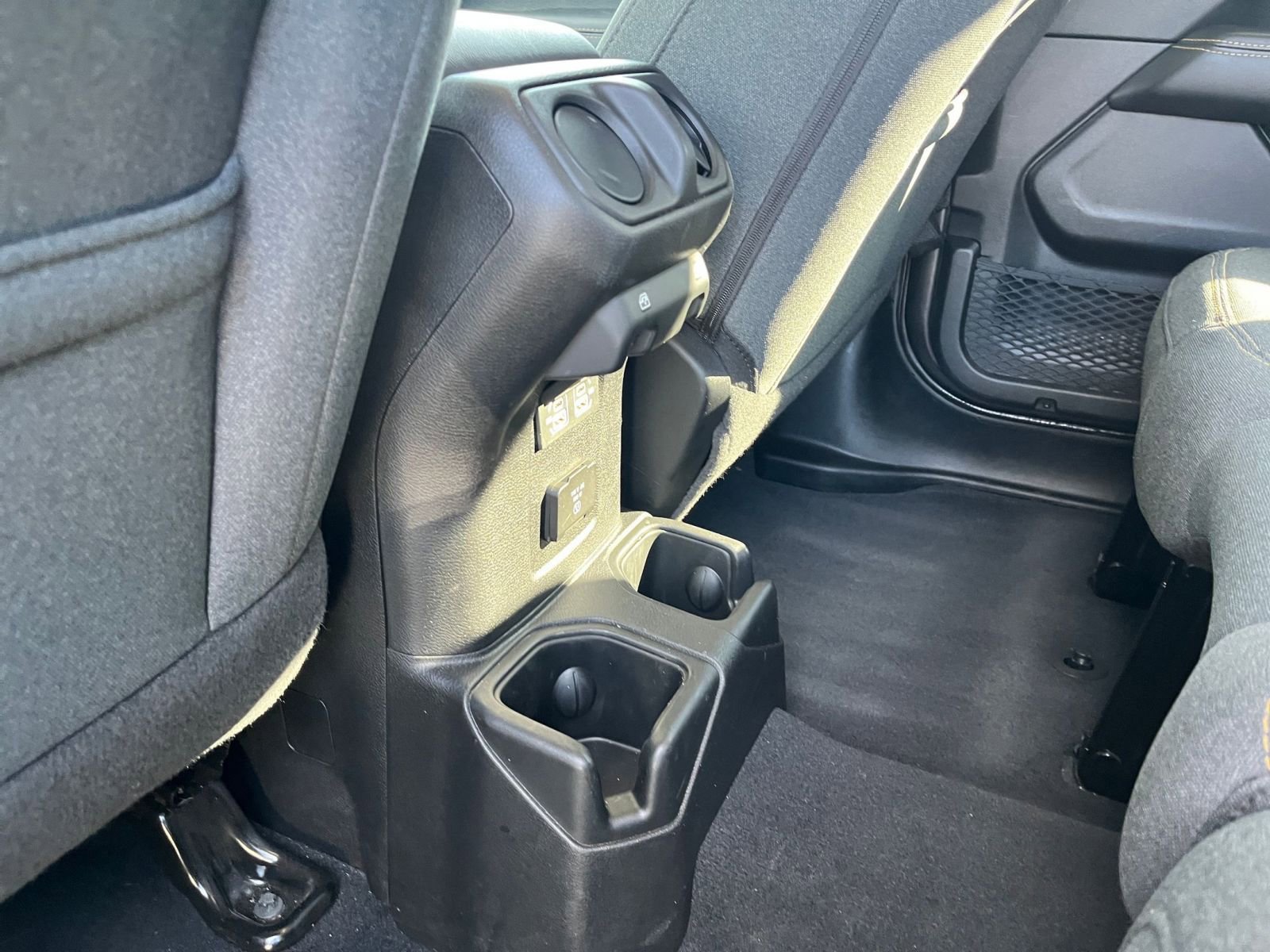 Thumbnail: 2025 Jeep Wrangler - 24