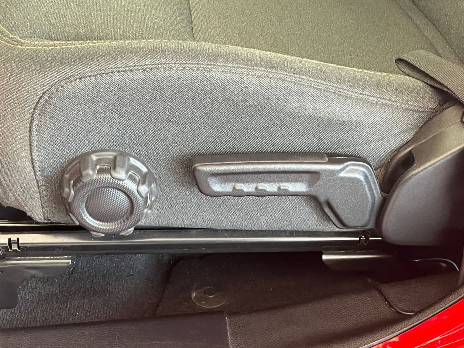 Thumbnail: 2025 Jeep Wrangler - 23