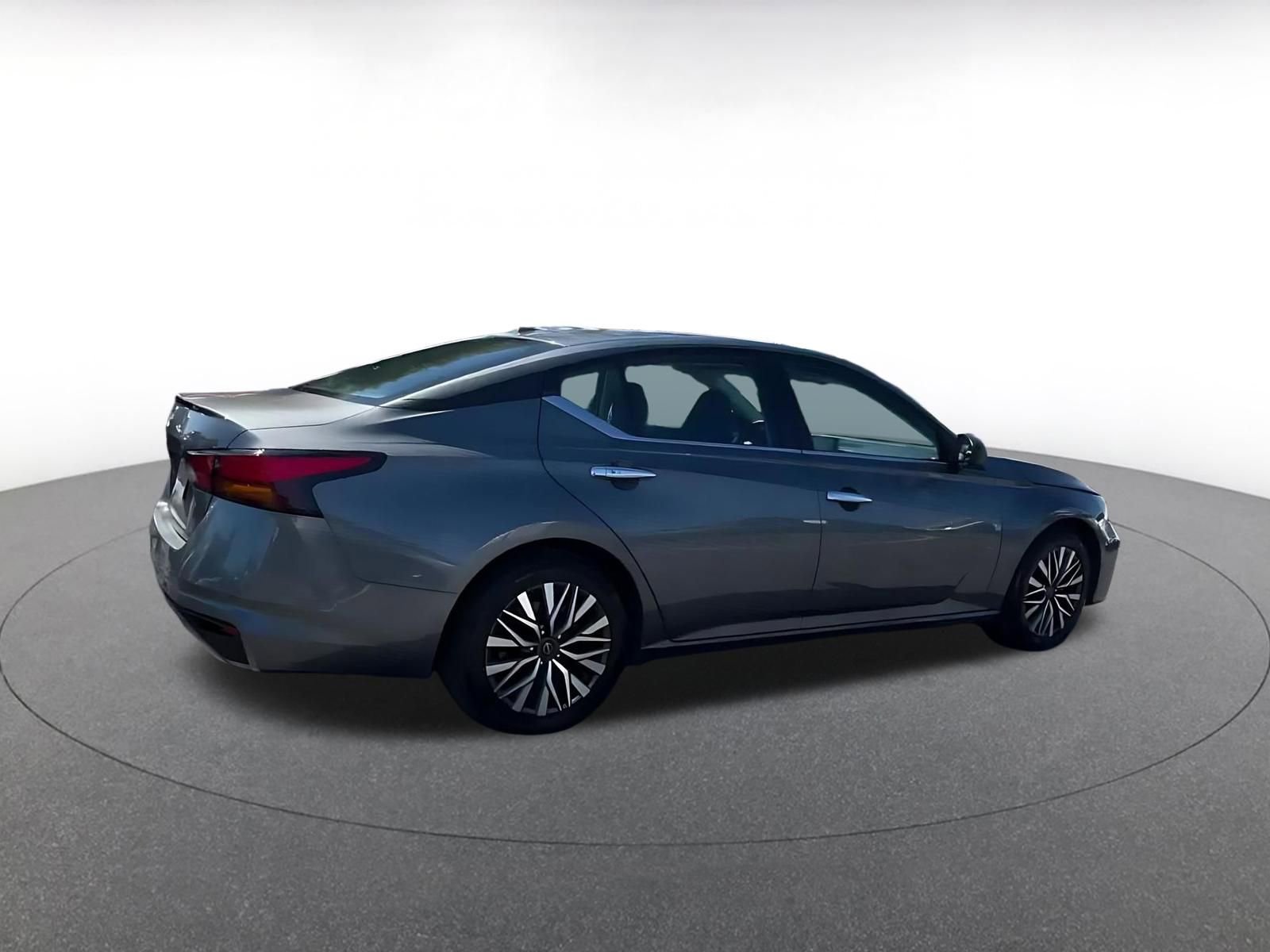 Thumbnail: 2025 Nissan Altima - 15
